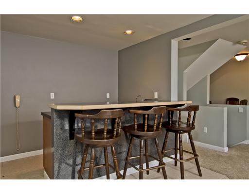 18 Riptide Road Narragansett, RI 02882 - Photo 10 of 20 Den/Family/Great Room.