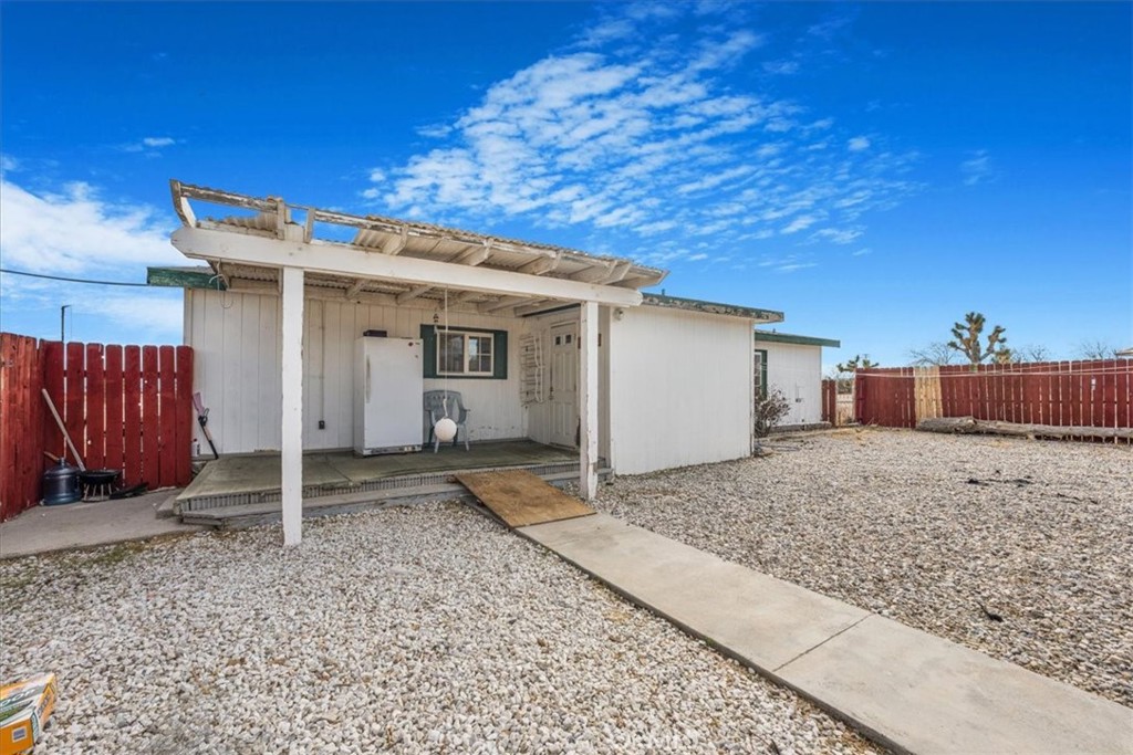 13378 Paramount Road Phelan, CA 92371 - Photo 35 of 43