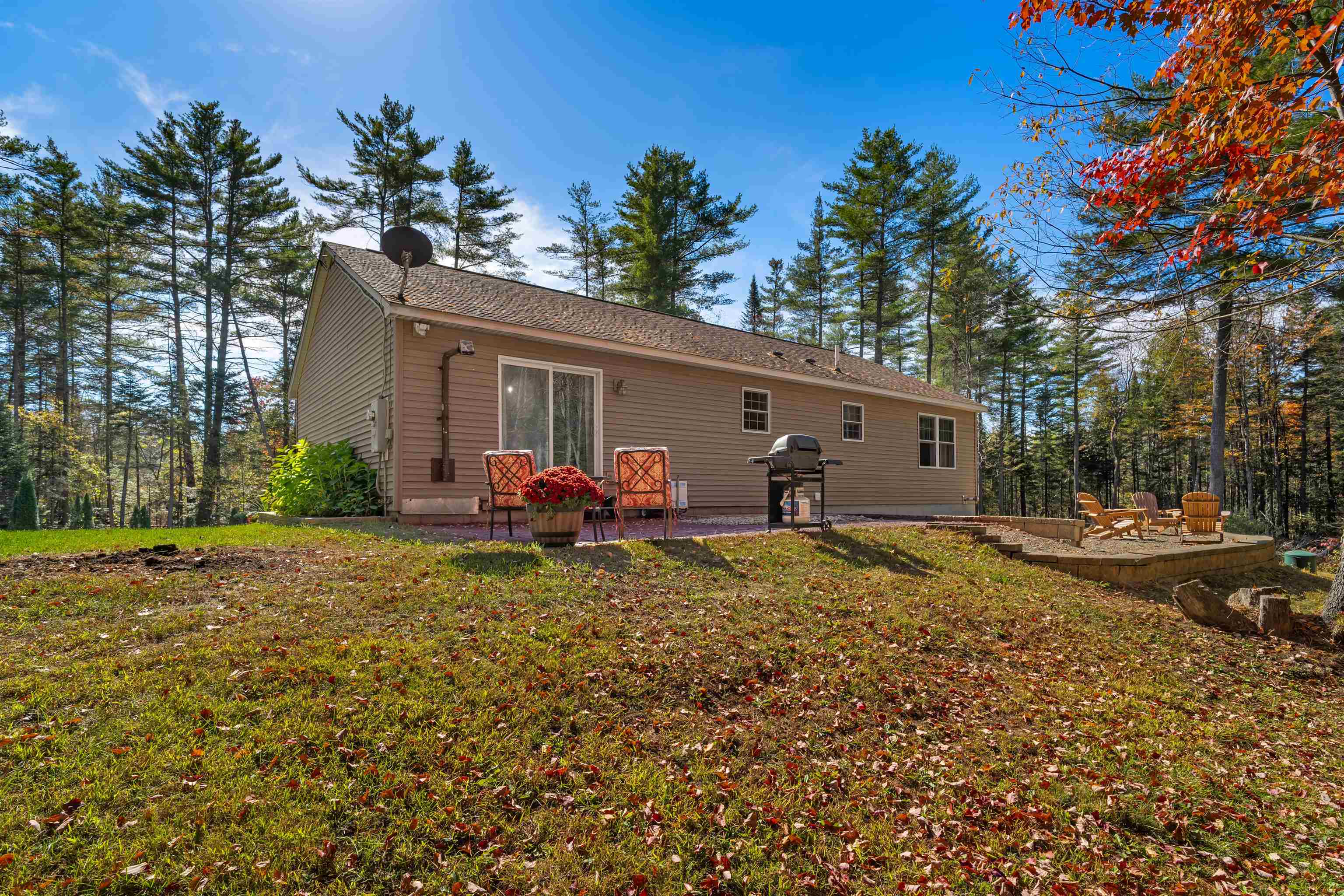 362 Hardy Hill Road Grafton, NH 03240 - Photo 3 of 43