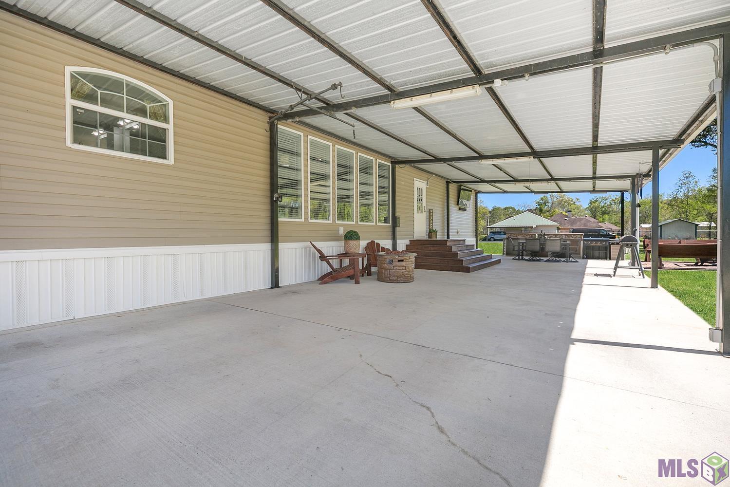 42035 Preston Landry Road Gonzales, LA 70737 - Photo 13 of 16