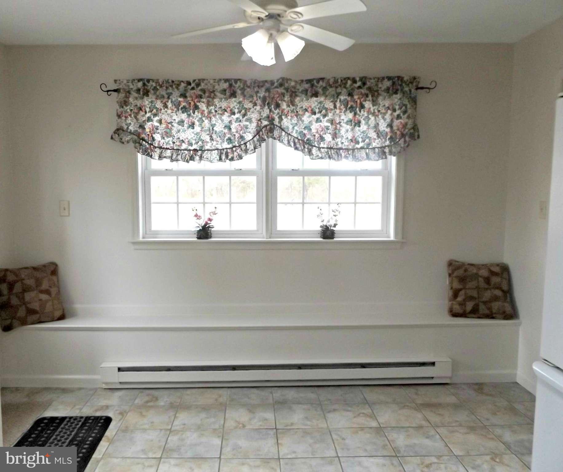 200 Russell Road Berryville, VA 22611 - Photo 10 of 27 Breakfast Nook