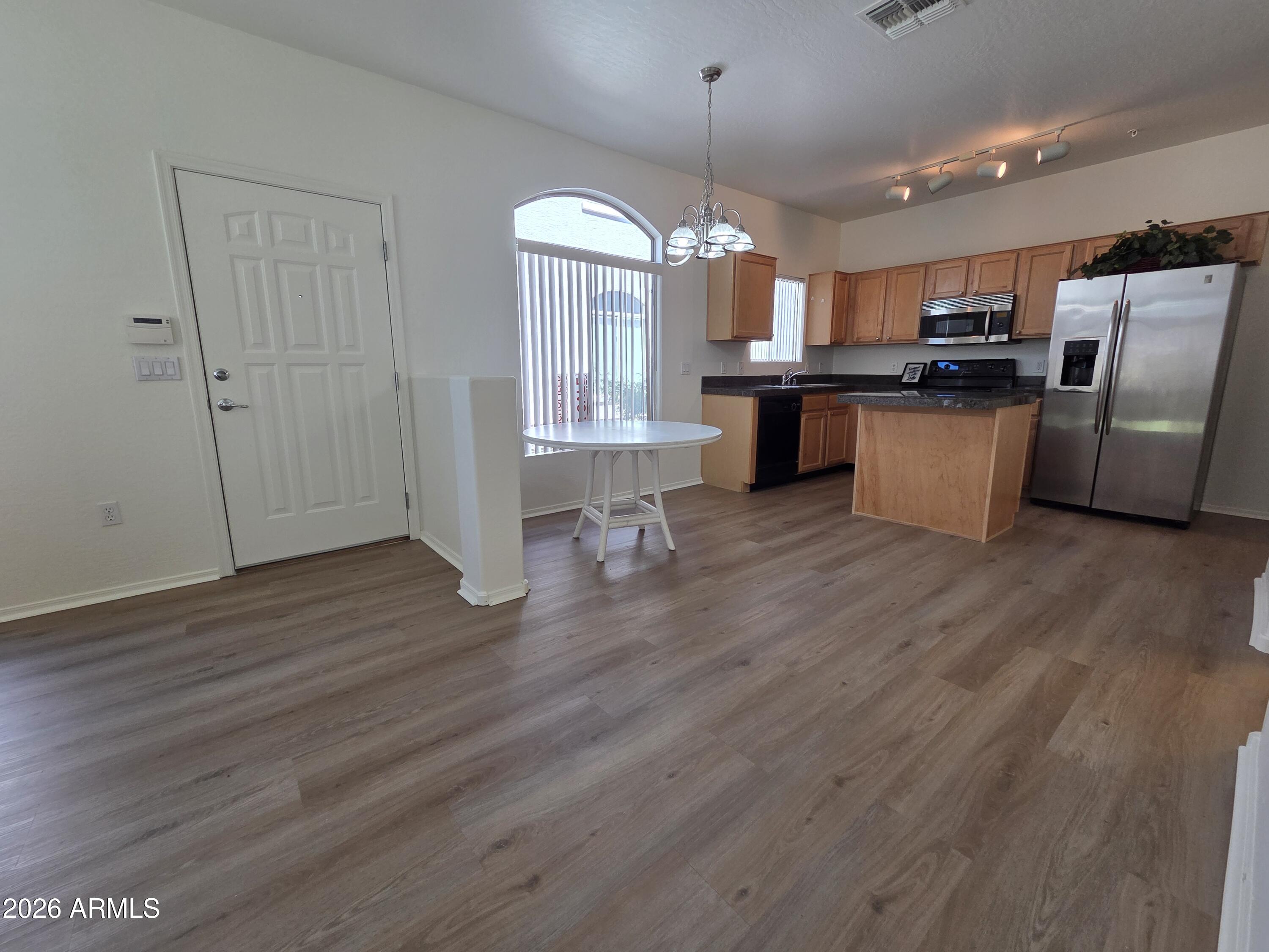 2150 East Bell Road, Unit 1037 Phoenix, AZ 85022 - Photo 2 of 16