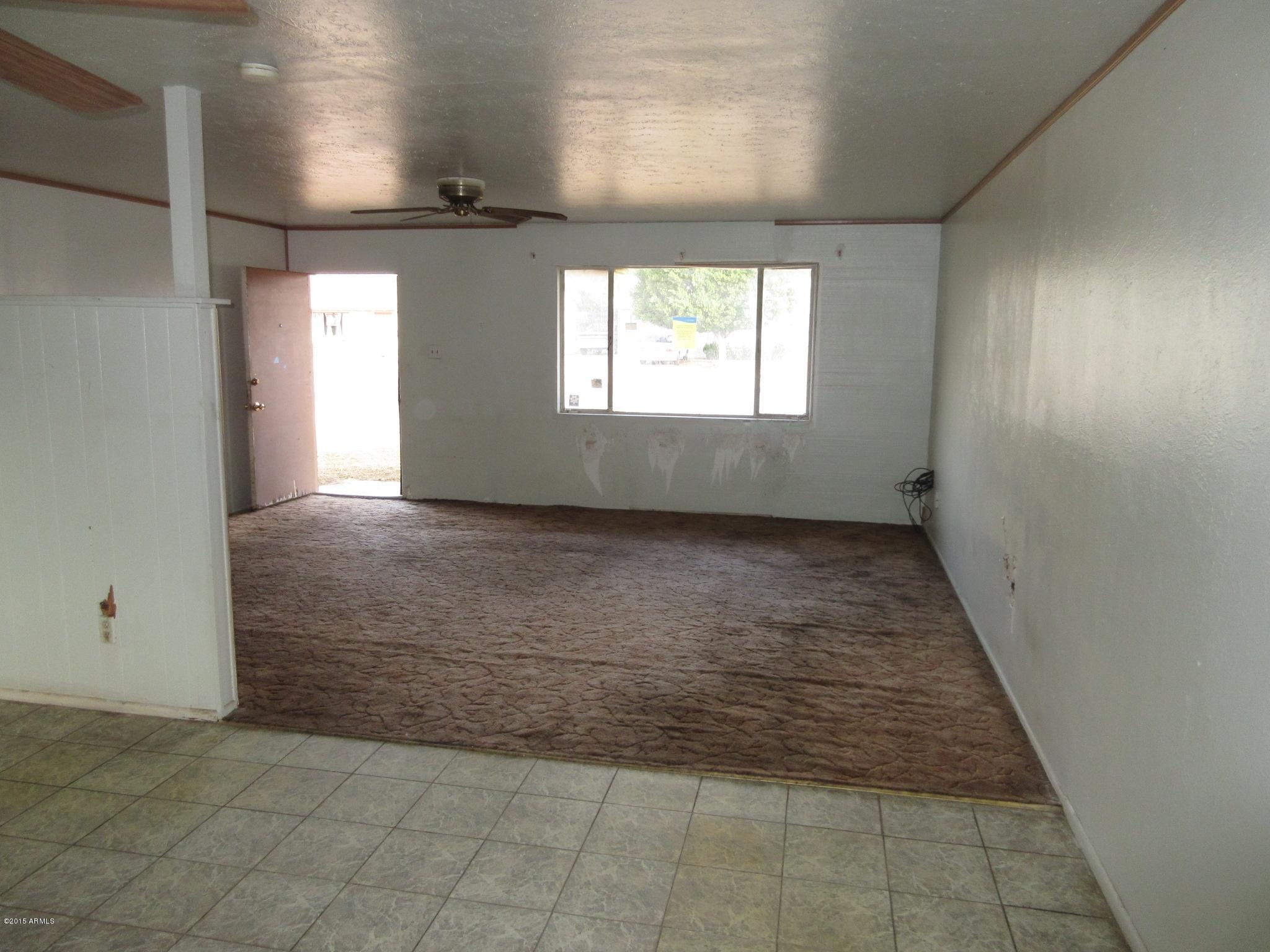 5061 West Osborn Road Phoenix, AZ 85031 - Photo 3 of 10 LIVING ROOM