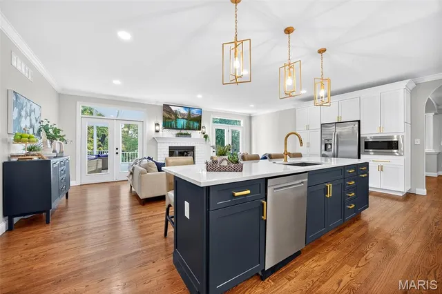 $1,225,000 | 4211 Austin Ridge Drive, St. Charles, MO 63304