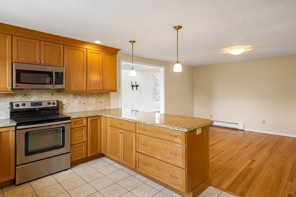 21 Randall Road Berlin, MA 01503 - Photo 10 of 42 Gallery Image 10