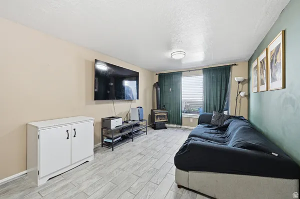 $284,999 | 1088 Nayon Drive, Unit J, Layton, UT 84040