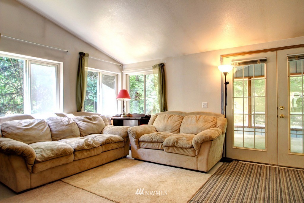 6491 Little Big Horn Road Maple Falls, WA 98266 - Photo 14 of 25 Gallery Image 14