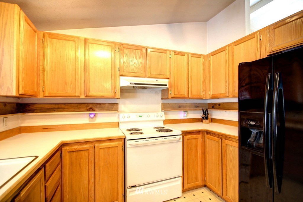 6491 Little Big Horn Road Maple Falls, WA 98266 - Photo 10 of 25 Gallery Image 10