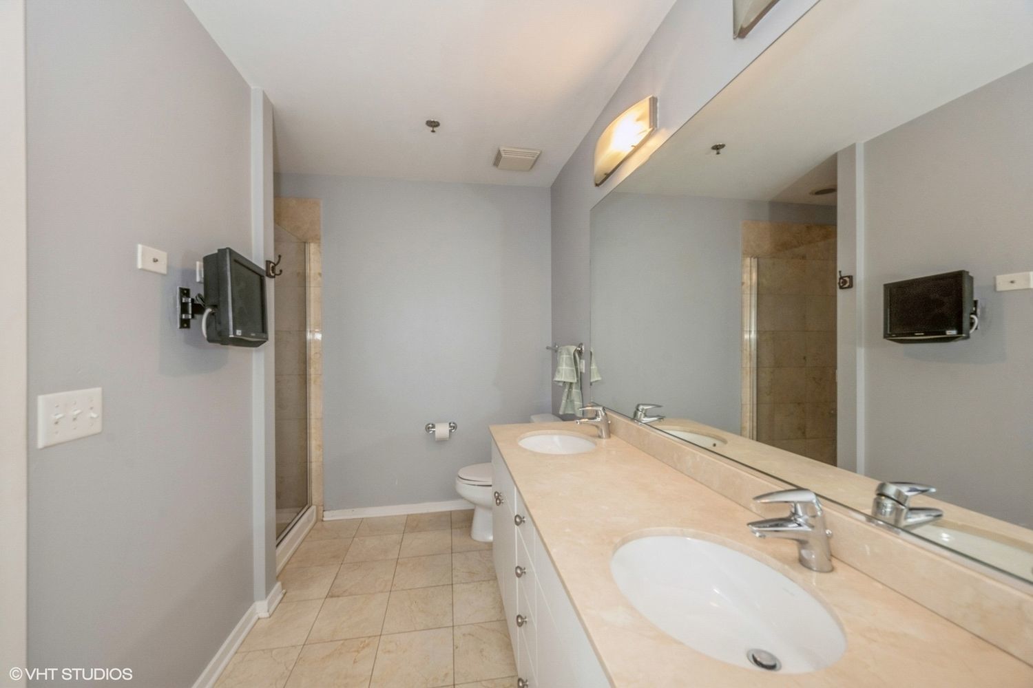 123 South Green Street, Unit 604B Chicago, IL 60607 - Photo 12 of 15