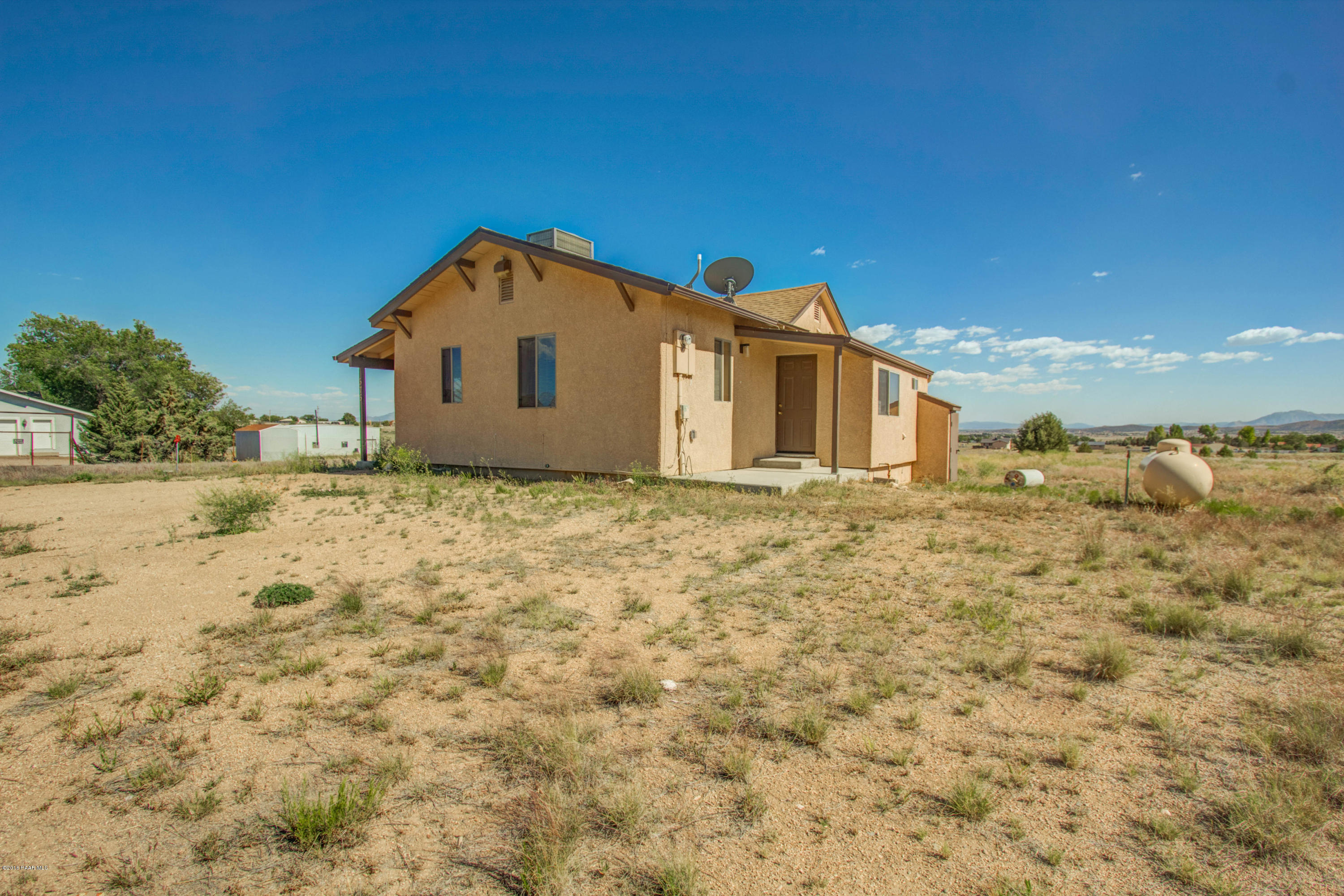 575 West Iris Road Paulden, AZ 86334 - Photo 17 of 18 a view of a house with a yard
