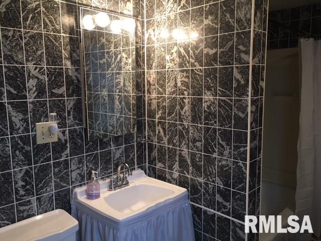 476 South Main Street Canton, IL 61520 - Photo 34 of 36 Gallery Image 34
