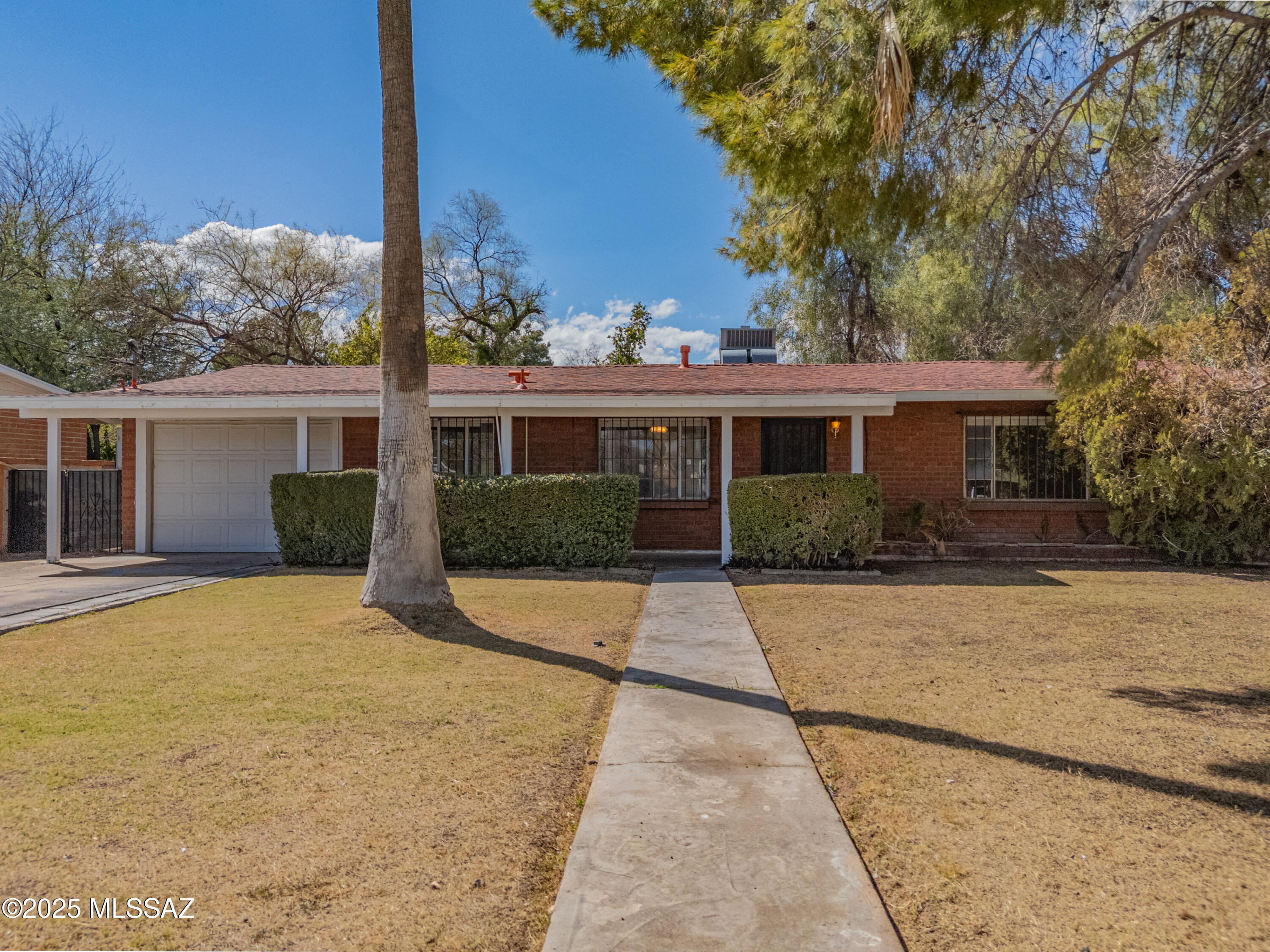 3309 North Country Club Road Tucson, AZ 85716 - Photo 1 of 38 Gallery Image 1