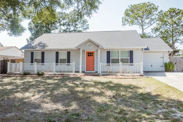 $1,750 | 309 Green Oak Drive, Crestview, FL 32539