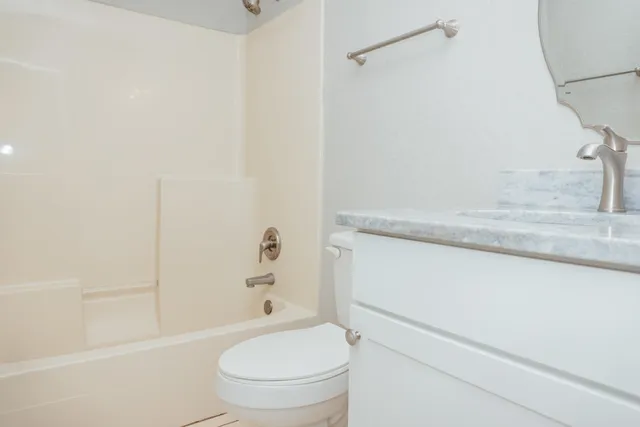 $1,750 | 309 Green Oak Drive, Crestview, FL 32539