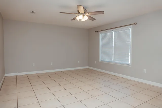 $1,750 | 309 Green Oak Drive, Crestview, FL 32539