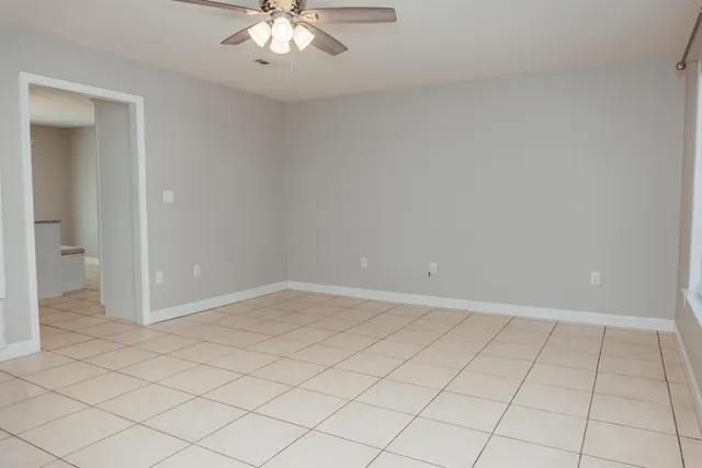 $1,750 | 309 Green Oak Drive, Crestview, FL 32539