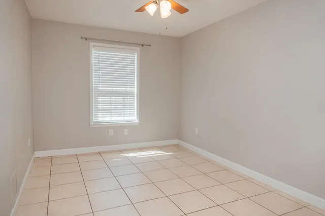 $1,750 | 309 Green Oak Drive, Crestview, FL 32539