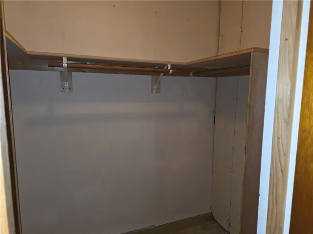 $96,000 | 327 North 4th Street, Quenemo, KS 66528