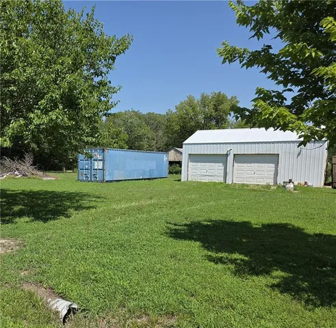 $96,000 | 327 North 4th Street, Quenemo, KS 66528