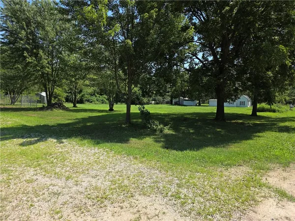 $80,000 | 327 North 4th Street, Quenemo, KS 66528