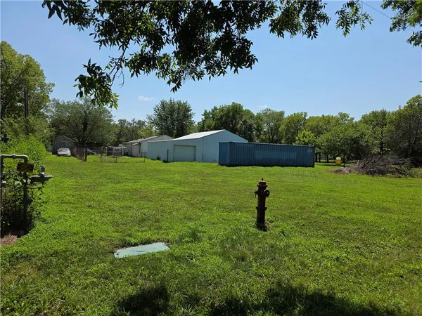 $80,000 | 327 North 4th Street, Quenemo, KS 66528