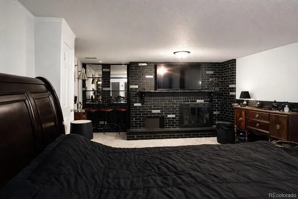 a hallway with a washer and dryer