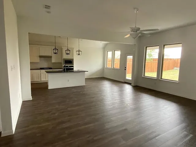 $2,500 | 2221 Grassland Avenue, Melissa, TX 75454