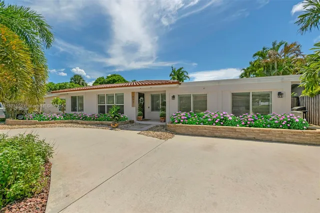 $789,900 | 1834 Northeast 34th Street, Oakland Park, FL 33306
