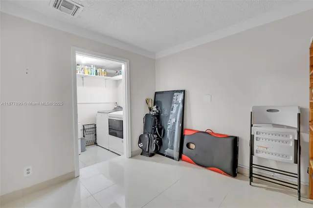 $789,900 | 1834 Northeast 34th Street, Oakland Park, FL 33306