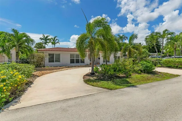 $789,900 | 1834 Northeast 34th Street, Oakland Park, FL 33306