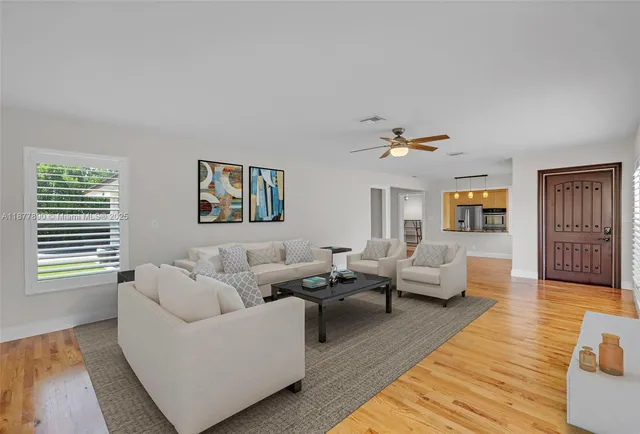 $789,900 | 1834 Northeast 34th Street, Oakland Park, FL 33306