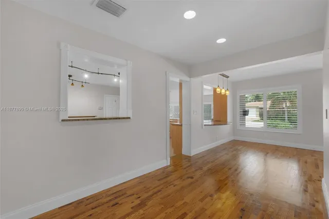 $789,900 | 1834 Northeast 34th Street, Oakland Park, FL 33306