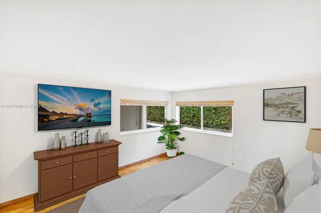 $789,900 | 1834 Northeast 34th Street, Oakland Park, FL 33306