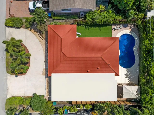 $789,900 | 1834 Northeast 34th Street, Oakland Park, FL 33306