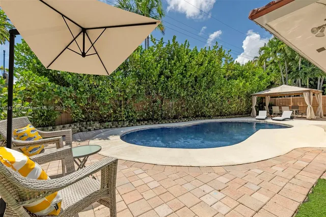 $789,900 | 1834 Northeast 34th Street, Oakland Park, FL 33306