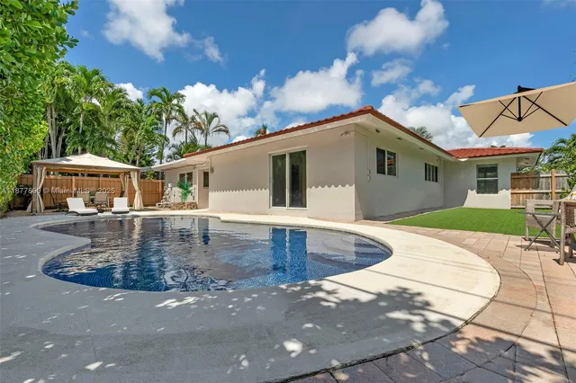 $789,900 | 1834 Northeast 34th Street, Oakland Park, FL 33306