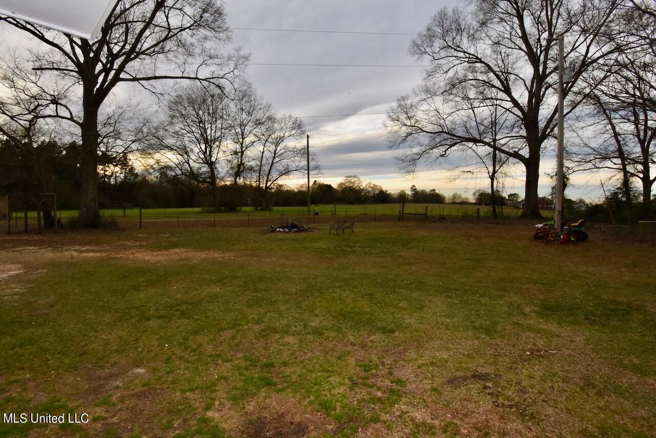 568 Magnolia Road, Unit B Lumberton, MS 39455 - Photo 18 of 21 DSC_1110