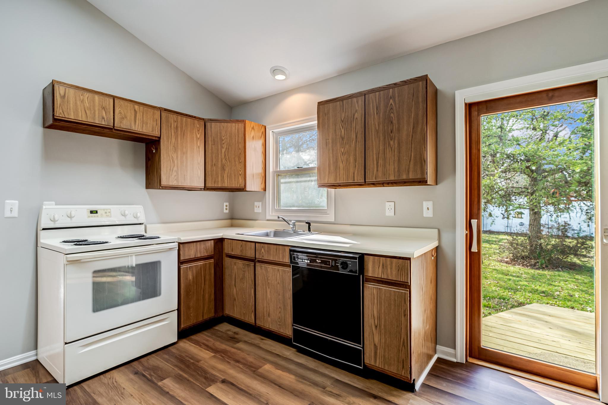 4014 A Ridge Road Annandale, VA 22003 - Photo 14 of 47 KITCHEN WITH SLIDER TO THE BACKYARD