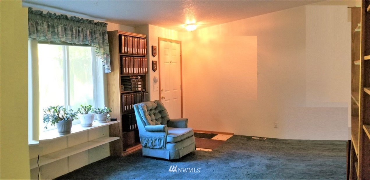 295 Beck Road Onalaska, WA 98570 - Photo 7 of 40 Gallery Image 7