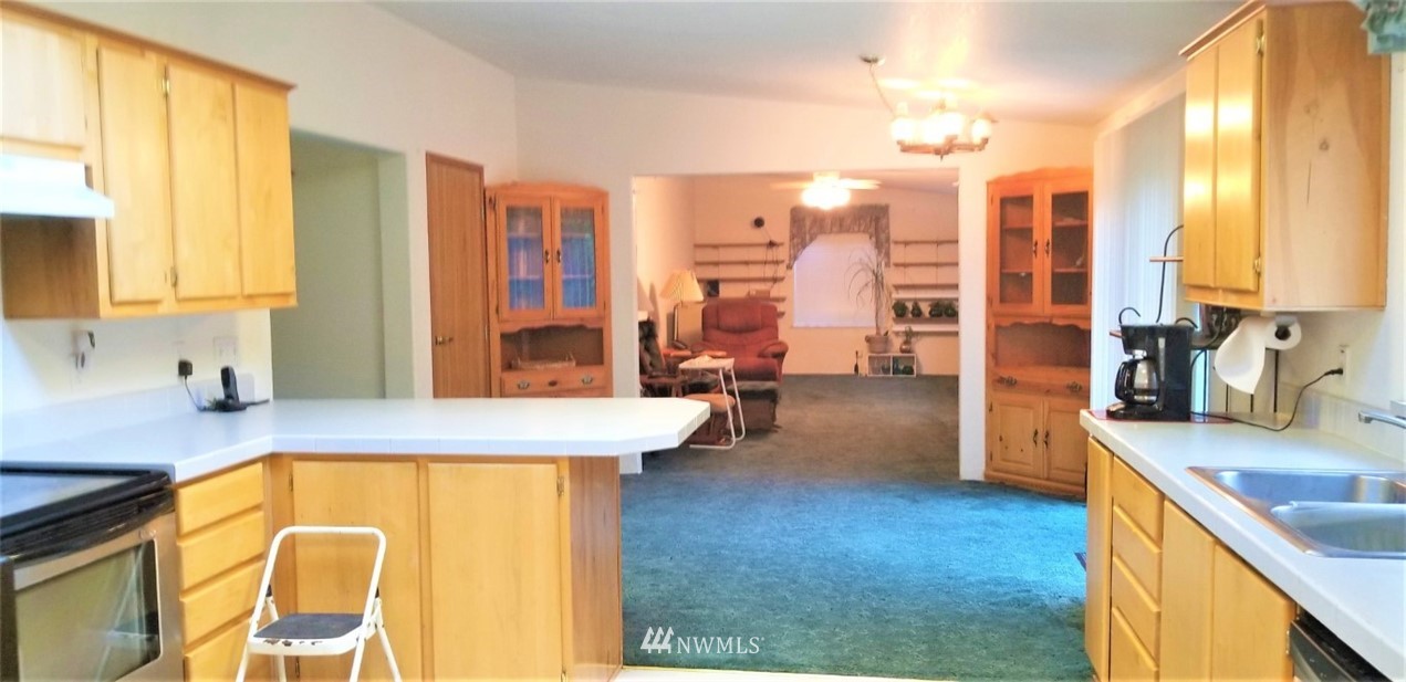 295 Beck Road Onalaska, WA 98570 - Photo 10 of 40 Gallery Image 10