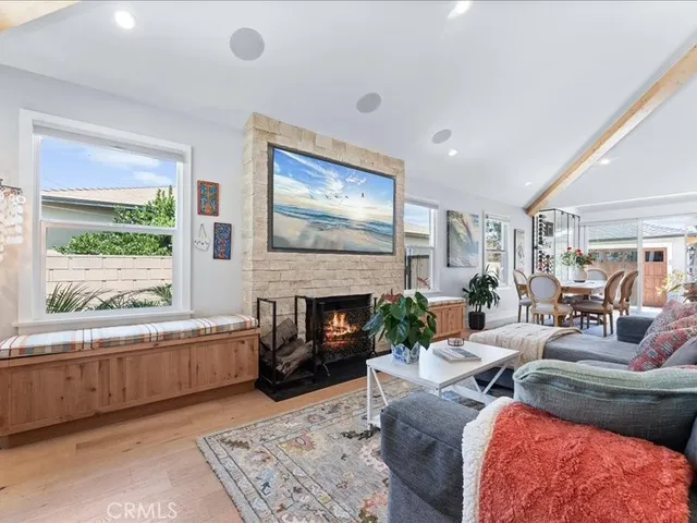 $2,700,000 | 168 Monte Vista Avenue, Costa Mesa, CA 92627