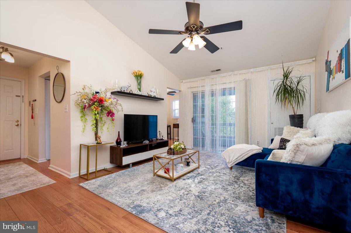 8561 Falls Run Road, Unit I Ellicott City, MD 21043 - Photo 16 of 35 Gallery Image 16