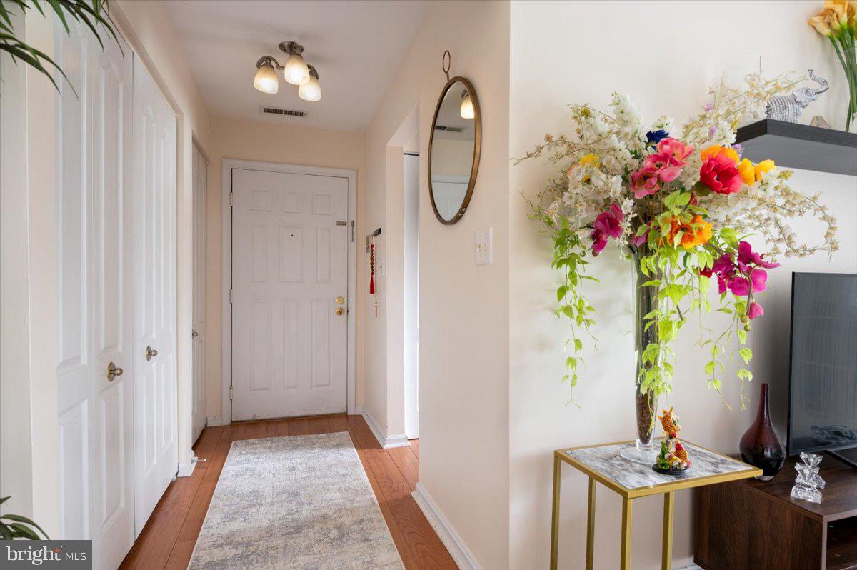 8561 Falls Run Road, Unit I Ellicott City, MD 21043 - Photo 5 of 35 Gallery Image 5