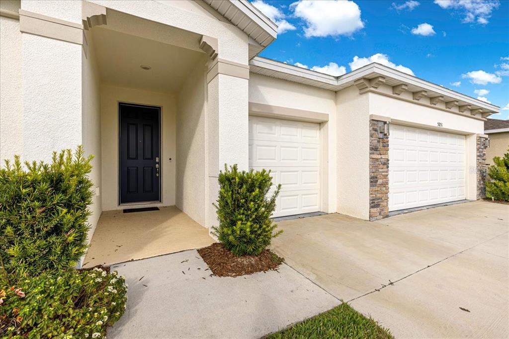 5851 Southwest 85th Place Ocala, FL 34476 - Photo 2 of 57