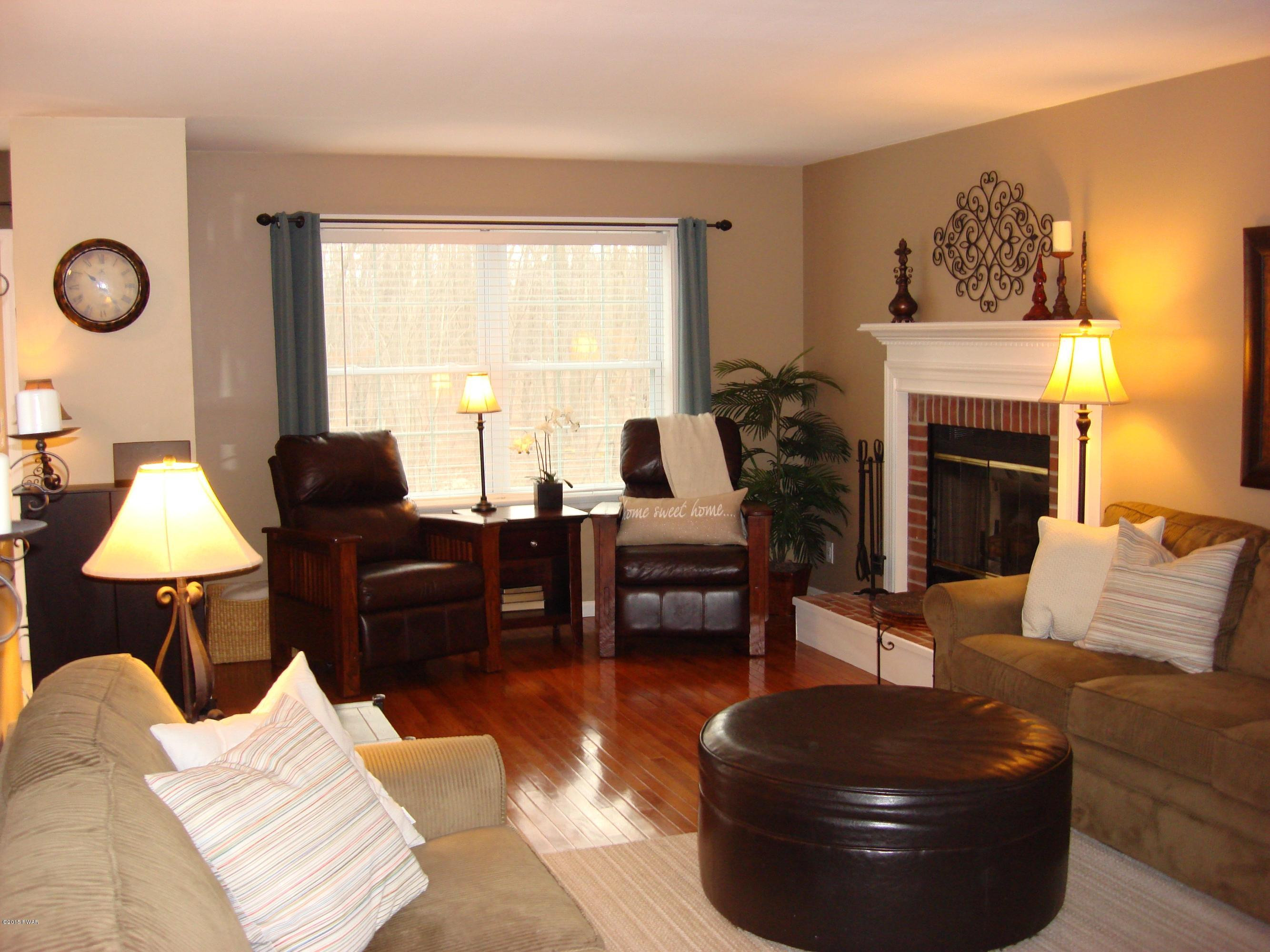 108 Springbrook Court Shohola, PA 18458 - Photo 2 of 97 Gallery Image 2