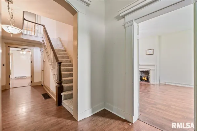 $220,999 | 4804 Northwest Boulevard, Davenport, IA 52806