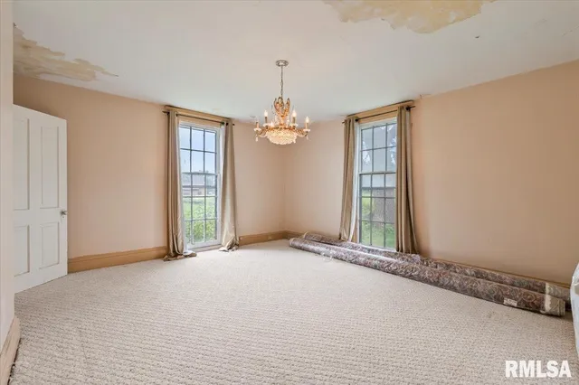 $220,999 | 4804 Northwest Boulevard, Davenport, IA 52806