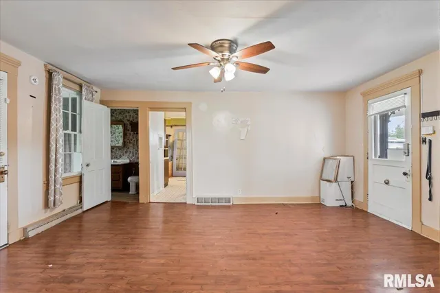 $220,999 | 4804 Northwest Boulevard, Davenport, IA 52806