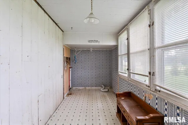 $220,999 | 4804 Northwest Boulevard, Davenport, IA 52806