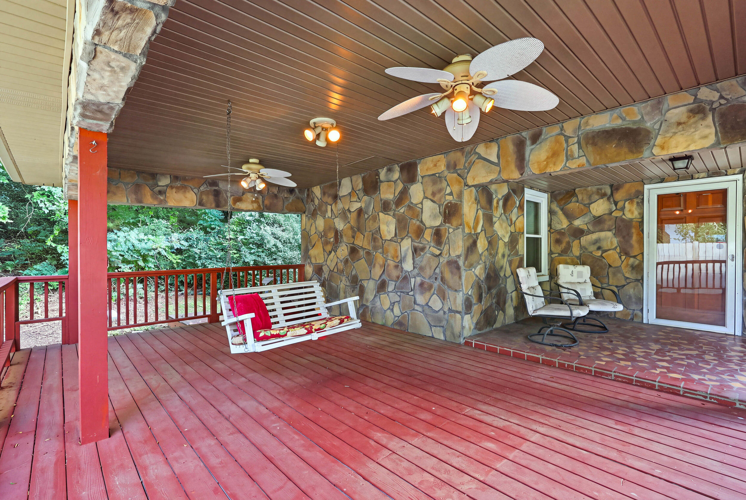 9439 East Brainerd Road Chattanooga, TN 37421 - Photo 6 of 44 9439 east brainerd road-6